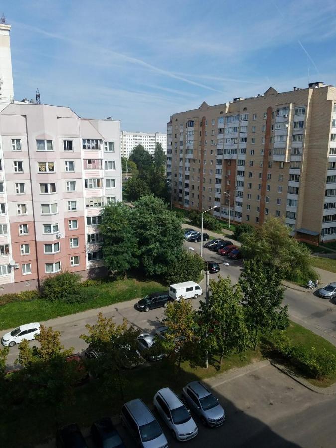 민스크 Uyutnaya Komnata Vozle Metro 아파트 호텔 외부 사진